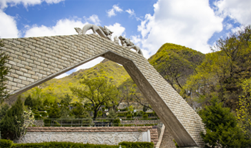<a href=http://www.xinshouning.cn/ target=_blank class=infotextkey><a href=http://www.xinshouning.cn/wap/ target=_blank class=infotextkey>九公山墓地</a></a>,<a href=http://www.xinshouning.cn/ target=_blank class=infotextkey><a href=http://www.xinshouning.cn/wap/ target=_blank class=infotextkey>九公山公墓</a></a>,长城纪念林陵园,<a href=http://www.xinshouning.cn/ target=_blank class=infotextkey><a href=http://www.xinshouning.cn/wap/ target=_blank class=infotextkey>北京公墓</a></a>,<a href=http://www.xinshouning.cn/ target=_blank class=infotextkey><a href=http://www.xinshouning.cn/wap/ target=_blank class=infotextkey>九公山公墓</a></a>环境