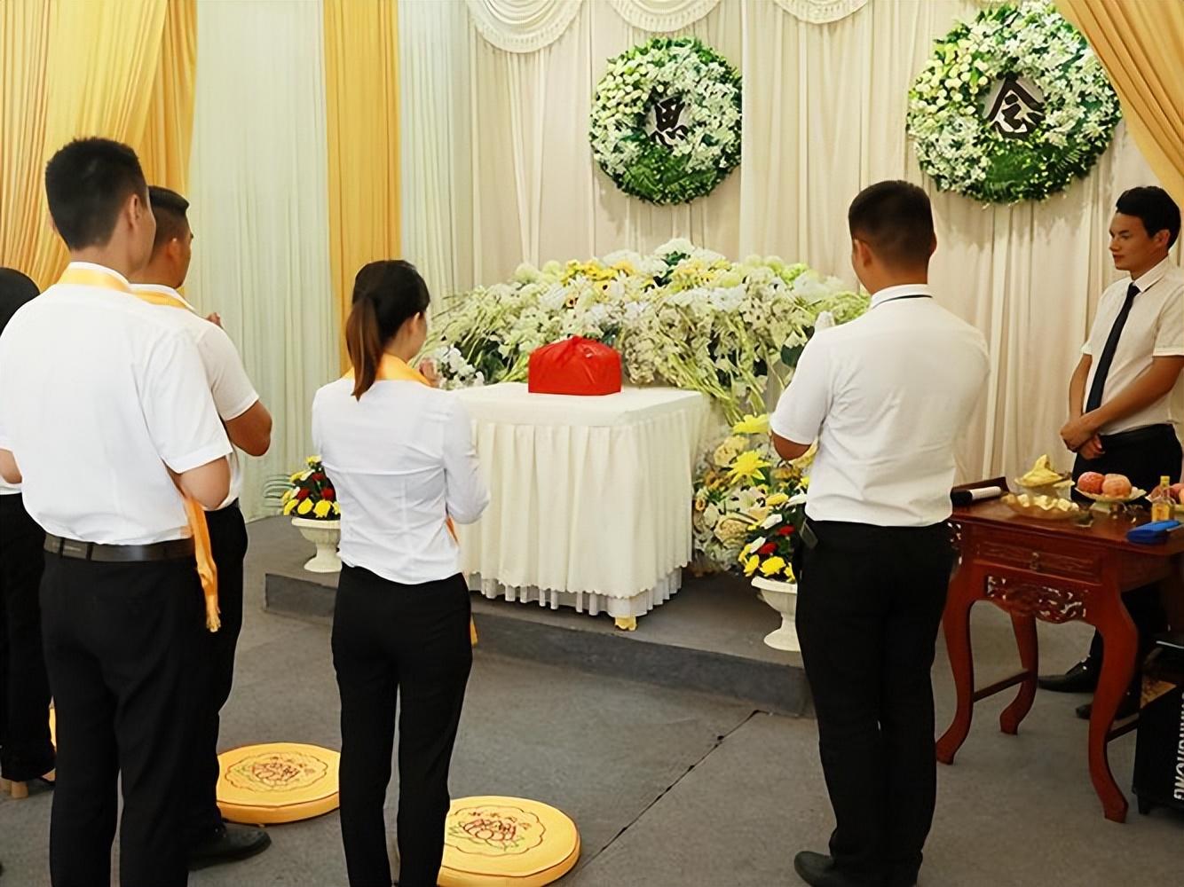 九公山云祭祀,数字殡葬,九公山殡葬,九公山陵园,<a href=http://www.xinshouning.cn/ target=_blank class=infotextkey><a href=http://m.xinshouning.cn/ target=_blank class=infotextkey>北京陵园</a></a>
